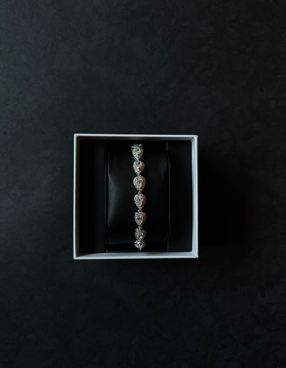 ROYALE TEAR DROP BRACELETS