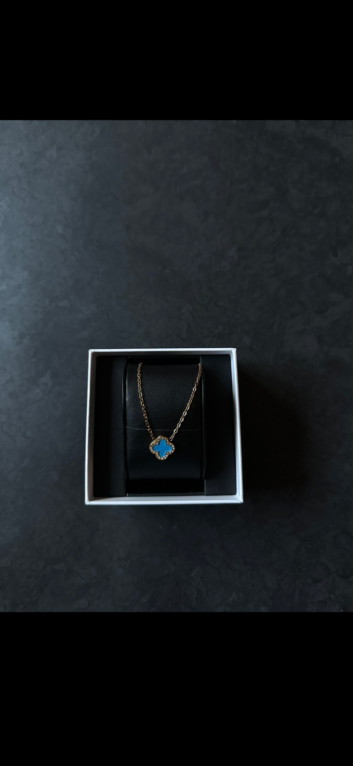Cloverleaf Nacles Gold