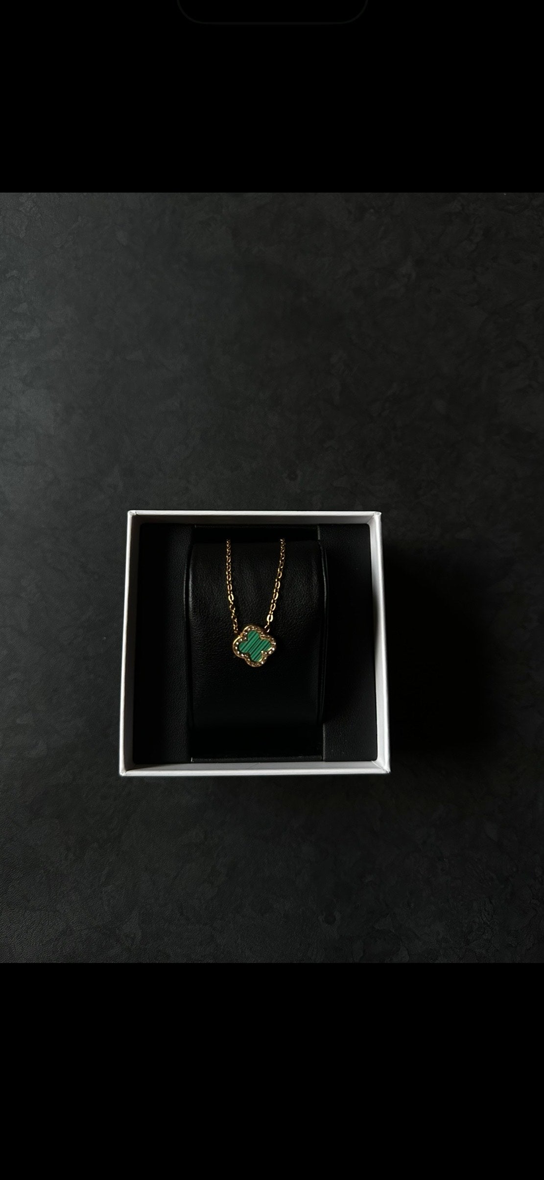 Cloverleaf Nacles Gold