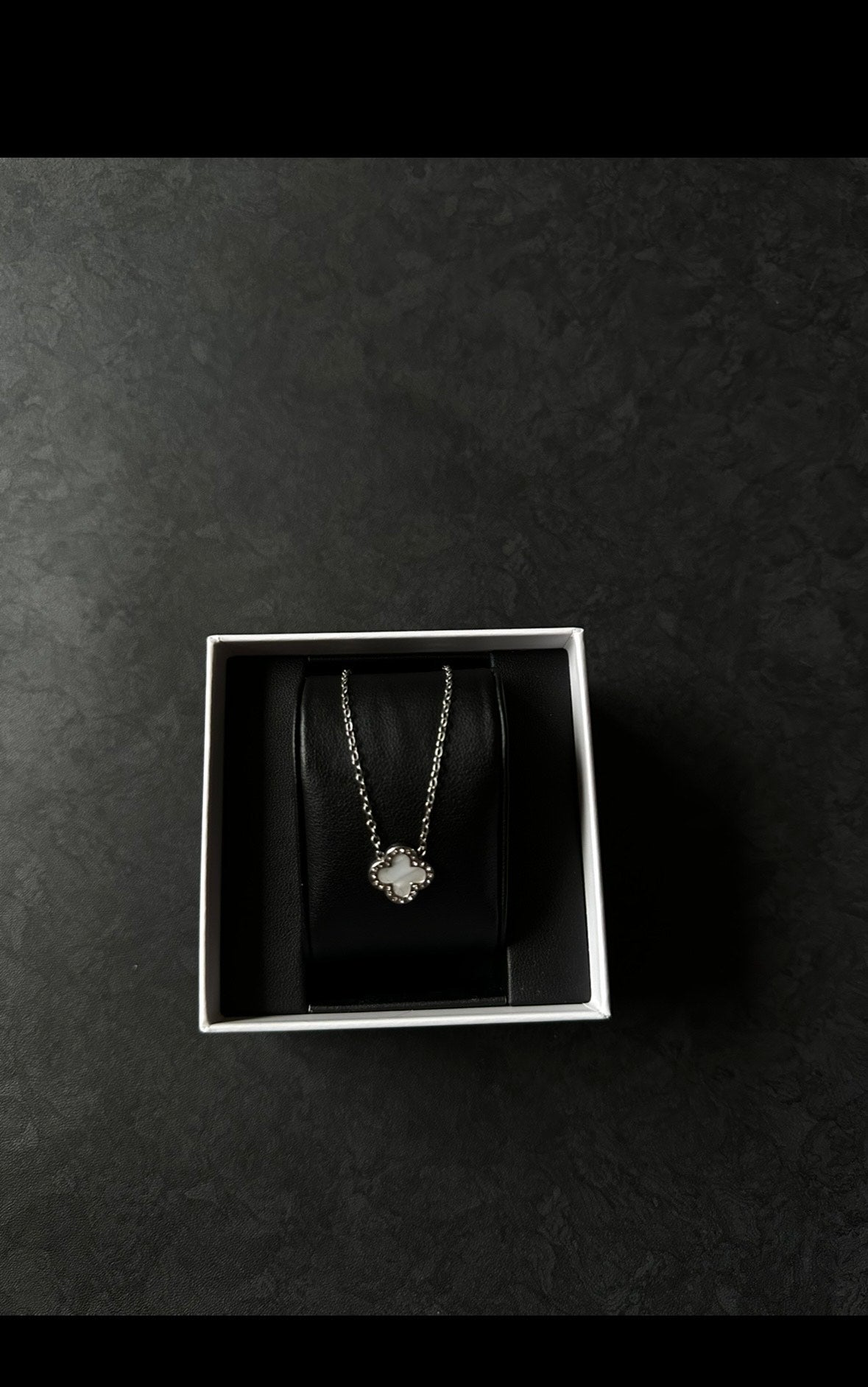 CLOVERLEAF NACLESES SILVER